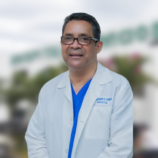 Dr. Salvador Canales